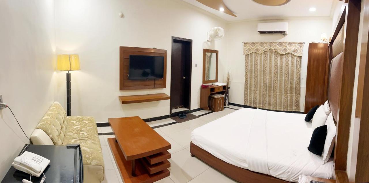 Hotel Multan Dış mekan fotoğraf