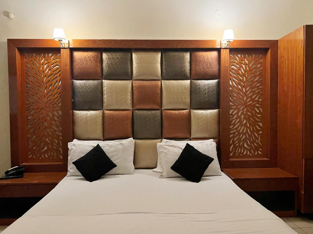 Hotel Multan Dış mekan fotoğraf