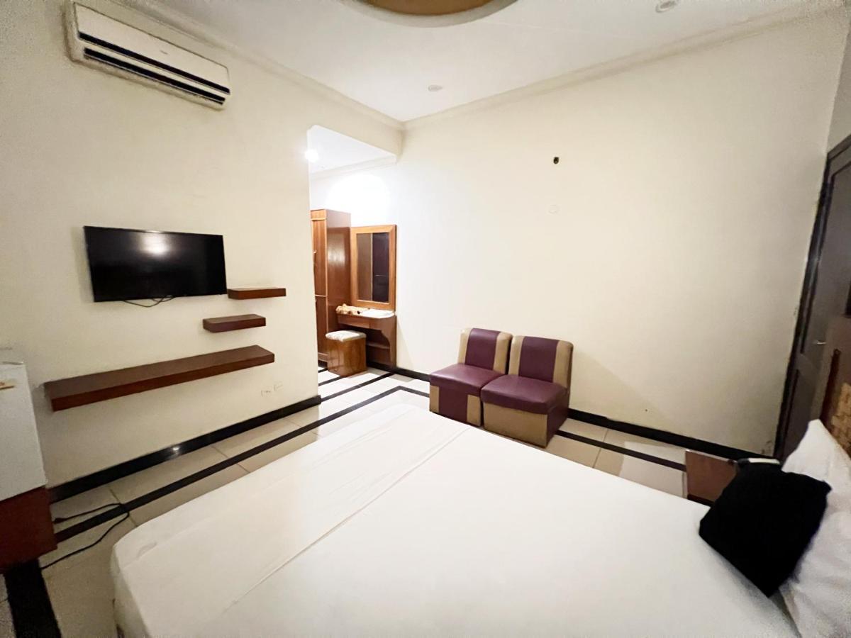Hotel Multan Dış mekan fotoğraf