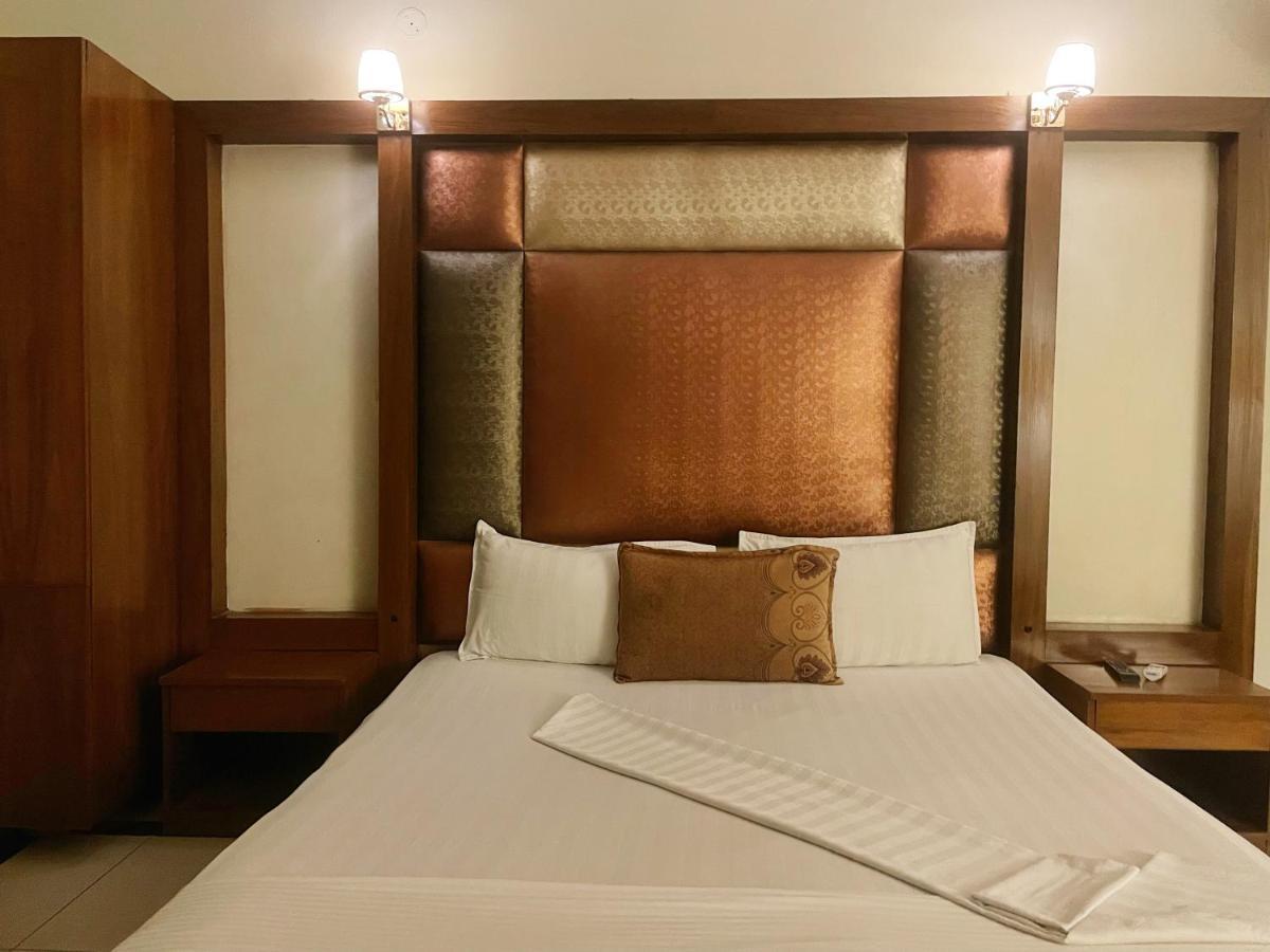 Hotel Multan Dış mekan fotoğraf
