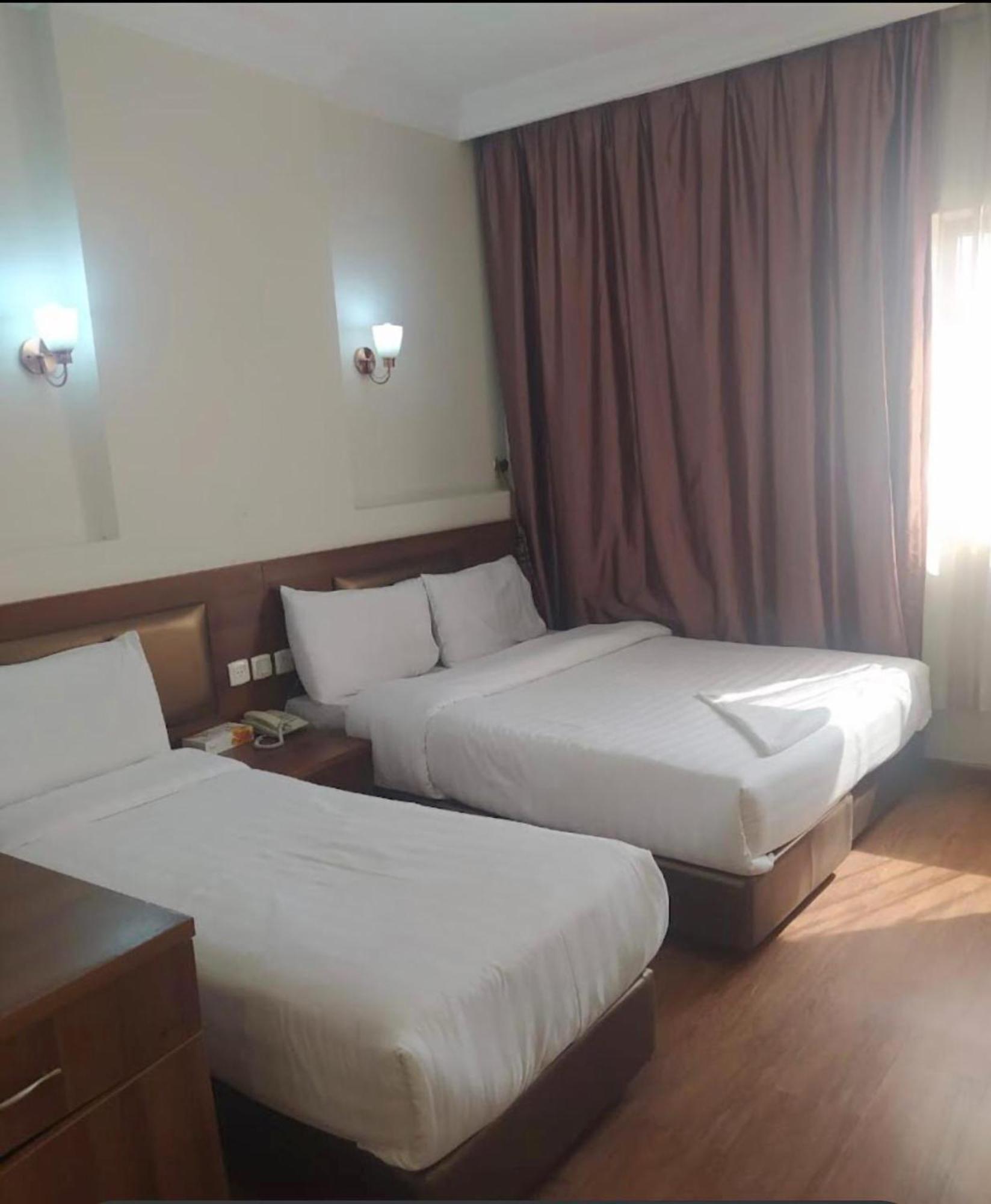 Hotel Multan Dış mekan fotoğraf