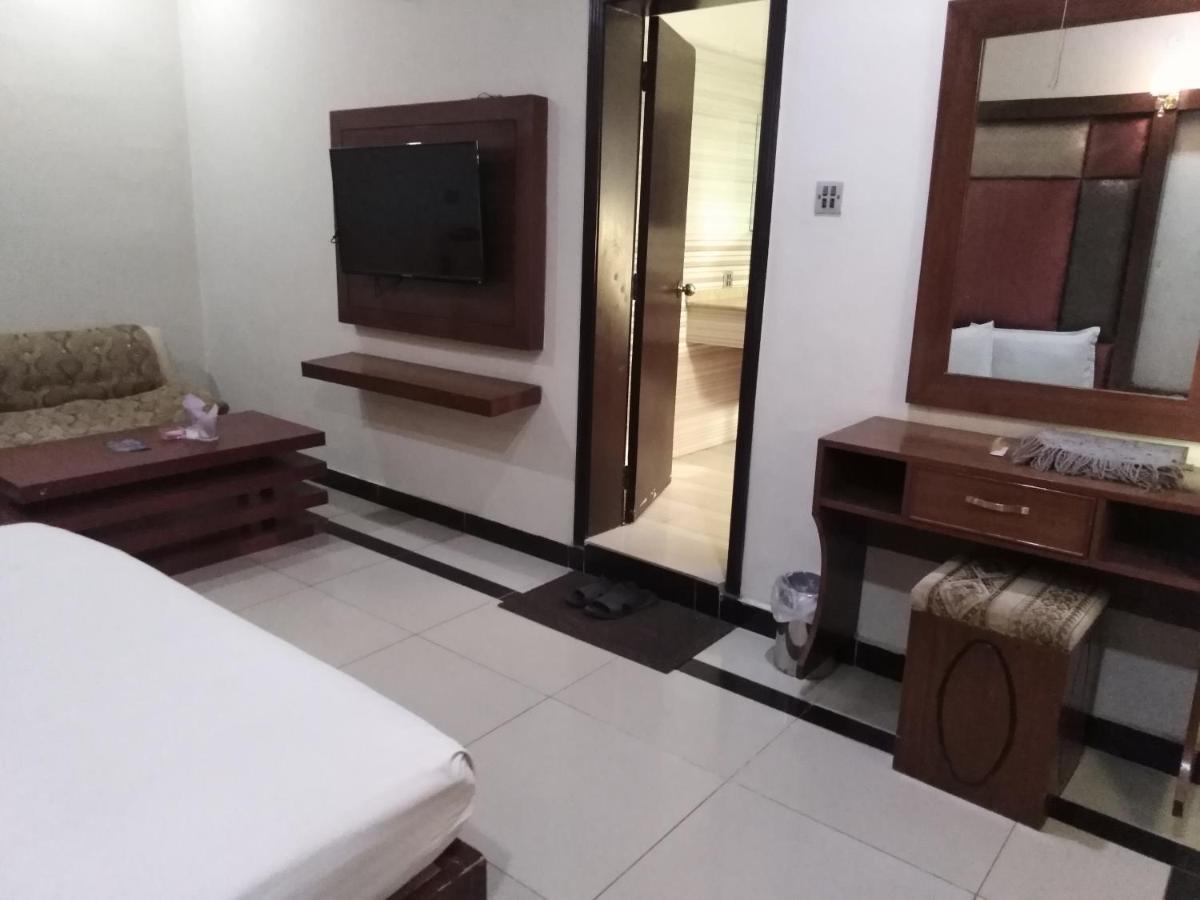Hotel Multan Dış mekan fotoğraf
