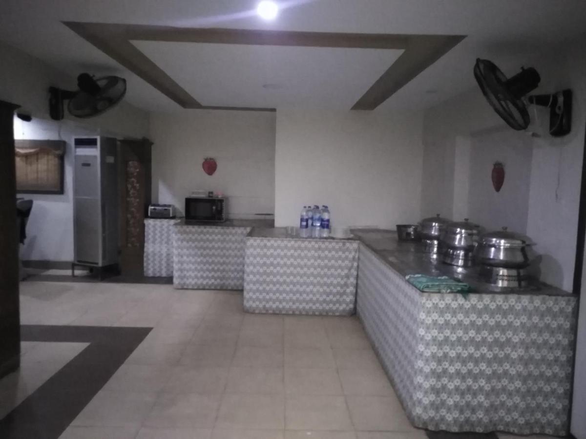 Hotel Multan Dış mekan fotoğraf