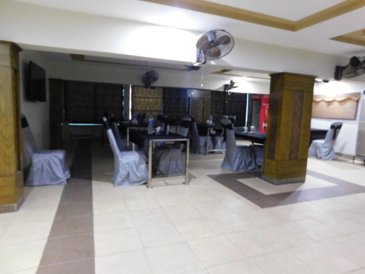 Hotel Multan Dış mekan fotoğraf