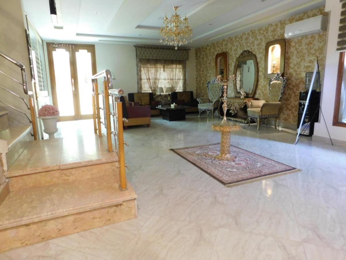 Hotel Multan Dış mekan fotoğraf
